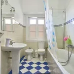 Rent a room in lisbon