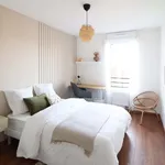 Rent a room of 88 m² in Lille