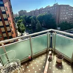 Rent a room of 140 m² in madrid