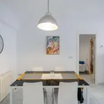 Rent 2 bedroom apartment of 75 m² in Valencia