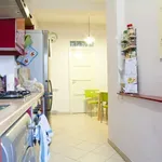 Rent a room of 90 m² in rome