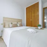 Rent a room of 90 m² in valencia