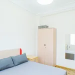 Rent a room of 123 m² in Madrid