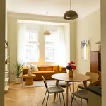 Rent 1 bedroom apartment of 45 m² in Berlin