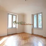 Rent 5 bedroom apartment of 150 m² in Turin