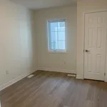 Appartement de 1915 m² avec 3 chambre(s) en location à Markham (Victoria Square)