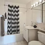 Rent 2 bedroom apartment of 98 m² in New York