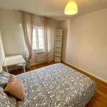 Rent a room of 150 m² in madrid