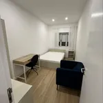 Rent 4 bedroom apartment in Porto