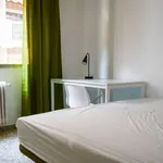 Rent 5 bedroom apartment in Granada