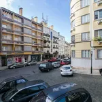 Rent 5 bedroom apartment in Lisbon