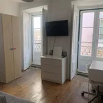 Rent 3 bedroom apartment of 35 m² in Lisboa