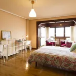 Rent a room of 110 m² in bilbao