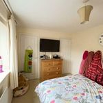 Rent 4 bedroom flat in East Midlands