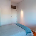 Rent 7 bedroom apartment in Porto