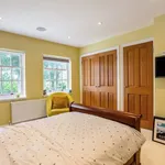 Rent 5 bedroom house in South East England