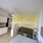 Affitto 3 camera appartamento di 72 m² in Modena