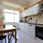 Rent 2 bedroom apartment of 85 m² in Lisboa