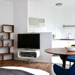 Rent 1 bedroom apartment of 28 m² in Cologne