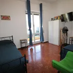 Rent 1 bedroom apartment of 100 m² in genova