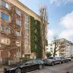 Rent 7 bedroom apartment of 12 m² in Frankfurt