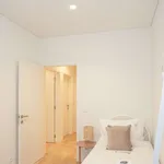 Rent 2 bedroom apartment of 63 m² in porto