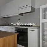 Affitto 3 camera appartamento di 63 m² in Perugia