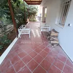 Rent 3 bedroom house of 141 m² in Glyfada