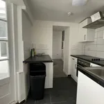 Rent 1 bedroom flat in Torquay