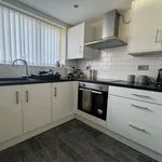 Rent 3 bedroom flat in Yorkshire And The Humber