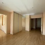 Appartement de 67 m² avec 3 chambre(s) en location à Aubenas