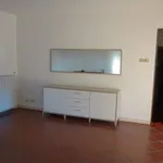 Affitto 4 camera appartamento di 140 m² in Bergamo