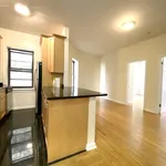 Rent 2 bedroom apartment of 900 m² in Manhattan