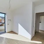 Affitto 5 camera casa di 165 m² in Roma