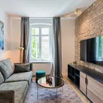 Rent 1 bedroom apartment of 36 m² in Berlin