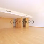 Alugar 4 quarto apartamento de 207 m² em Cascais