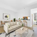 Rent 2 bedroom apartment of 105 m² in Manhattan