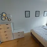 Miete 3 Schlafzimmer wohnung von 80 m² in Düsseldorf