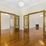 Rent 4 bedroom house in Glen Iris