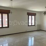 Rent 4 bedroom apartment in Abano Terme