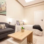 Rent 1 bedroom apartment of 38 m² in Madrid