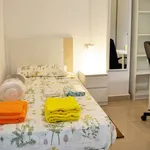 Rent a room of 100 m² in valencia