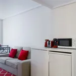 Rent 2 bedroom apartment of 45 m² in Madrid