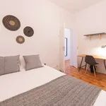 Rent a room of 120 m² in lisbon