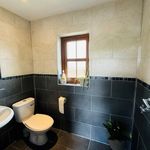 Rent 3 bedroom flat in Wales