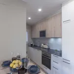 Rent 5 bedroom apartment of 55 m² in Barcelona