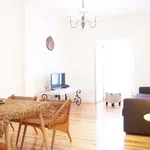 Rent 4 bedroom apartment of 50 m² in Lisboa