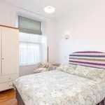 Rent 2 bedroom flat in Edinburgh  City Centre