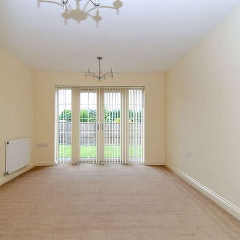 Detached house to rent in Chase Road, Burntwood WS7 Chasetown