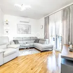 Najam 3 spavaće sobe stan od 75 m² u Zagreb